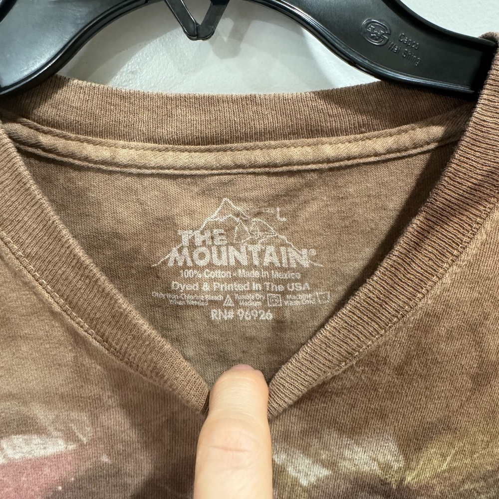 THE MOUNTAIN WOLF FACE TIE DYE GRAPHIC TEE - Picture 2 of 5